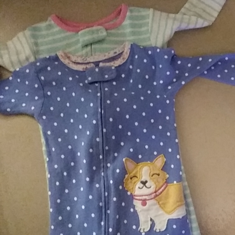2 Carter's baby sleepers